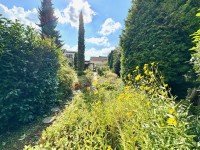 Hauptbild Zwei charmante Häuser auf großem Grundstück in Kriftel am Taunus