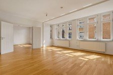 Hauptbild Wunderschöne 4-Zimmer-Wohnung mit 3 Balkonen & Aufzug in Toplage der Mainzer Neustadt